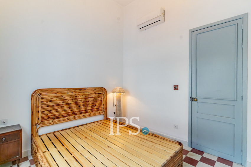 Renovated 1 Bedroom Apartment For Rent - Srah Chork, Phnom Penh