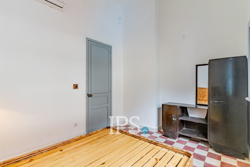 Renovated 1 Bedroom Apartment For Rent - Srah Chork, Phnom Penh
