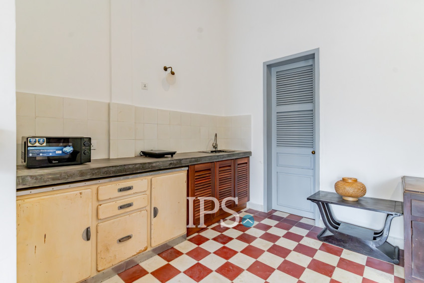Renovated 1 Bedroom Apartment For Rent - Srah Chork, Phnom Penh