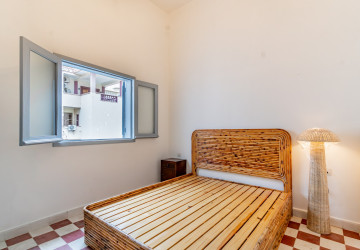 Renovated 1 Bedroom Apartment For Rent - Srah Chork, Phnom Penh thumbnail
