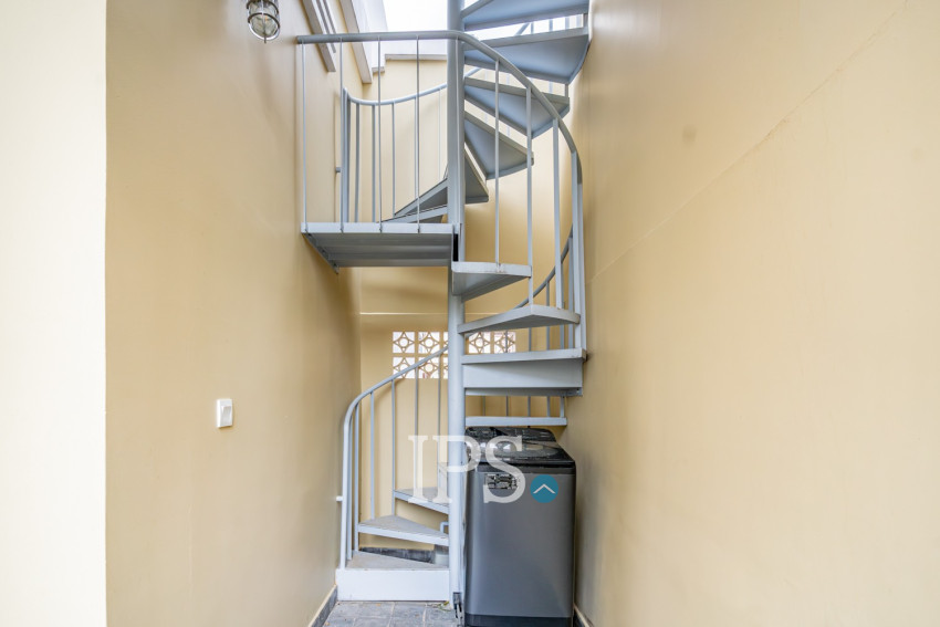 Renovated 1 Bedroom Apartment For Rent - Srah Chork, Phnom Penh