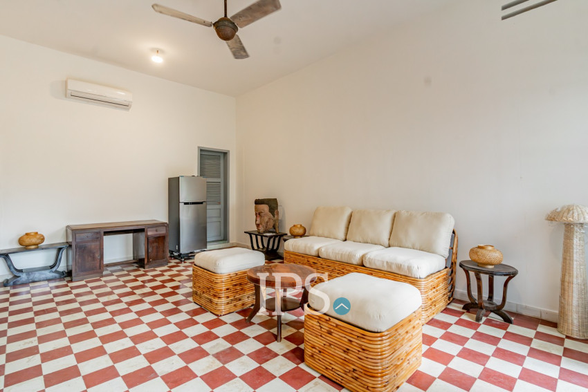 Renovated 1 Bedroom Apartment For Rent - Srah Chork, Phnom Penh