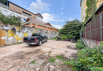 11 Bedroom Hotel Business For Sale - Svay Dangkum, Siem Reap thumbnail