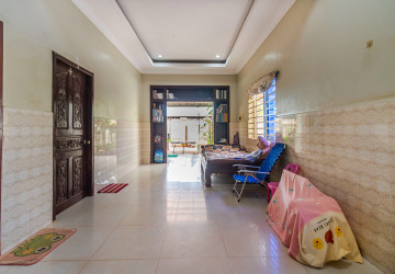 2 Bedroom House For Rent - Chreav, Siem Reap thumbnail