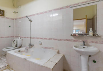 6 Room Shophouse For Rent - BKK1, Phnom Penh thumbnail
