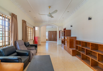 6 Room Shophouse For Rent - BKK1, Phnom Penh thumbnail