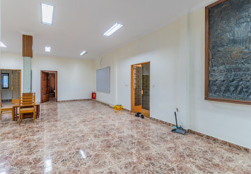 6 Room Shophouse For Rent - BKK1, Phnom Penh thumbnail
