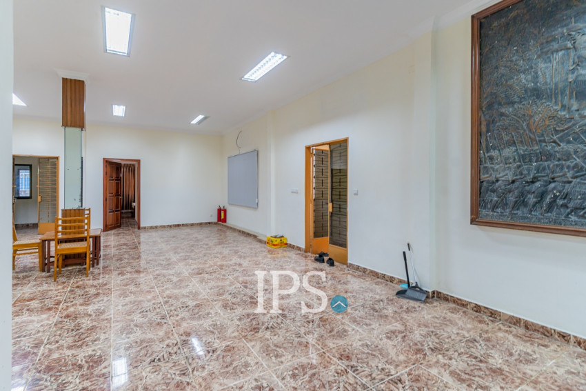 6 Room Shophouse For Rent - BKK1, Phnom Penh