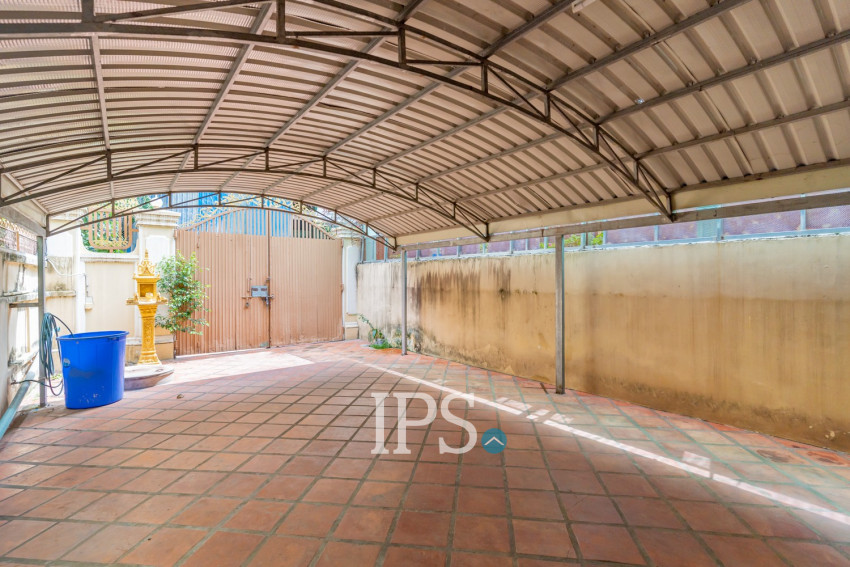 6 Room Shophouse For Rent - BKK1, Phnom Penh