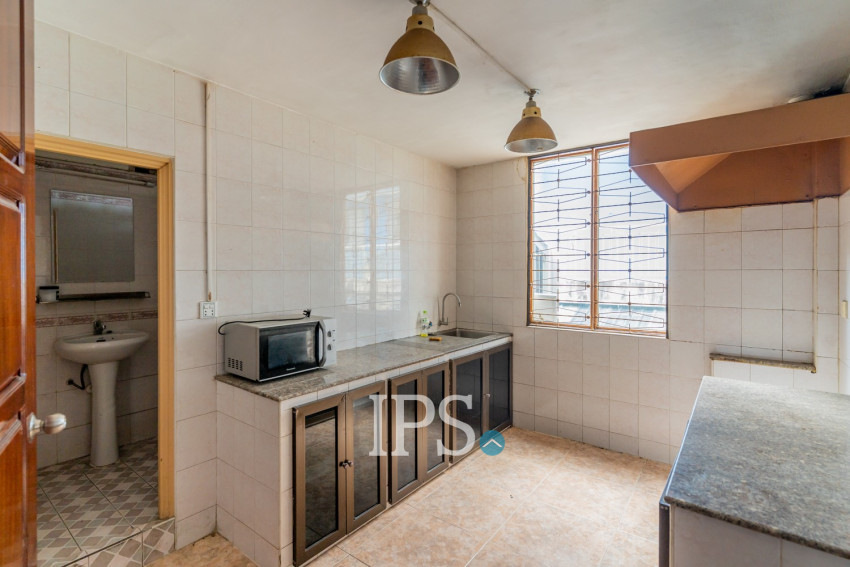 6 Room Shophouse For Rent - BKK1, Phnom Penh