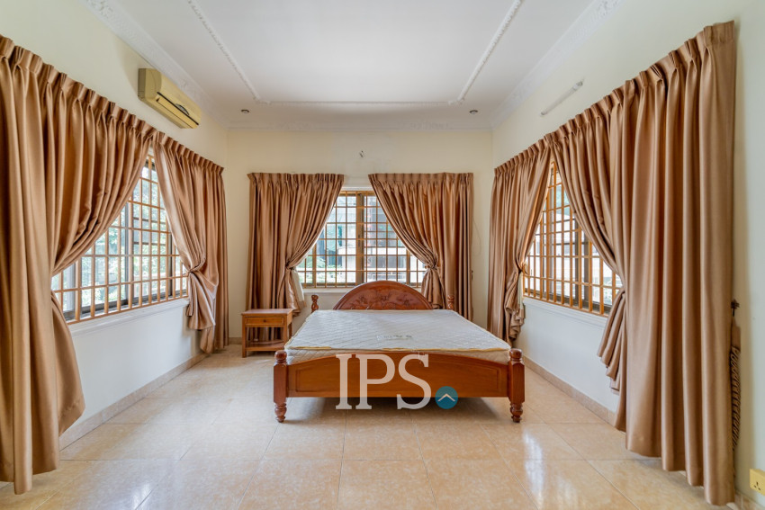 6 Room Shophouse For Rent - BKK1, Phnom Penh