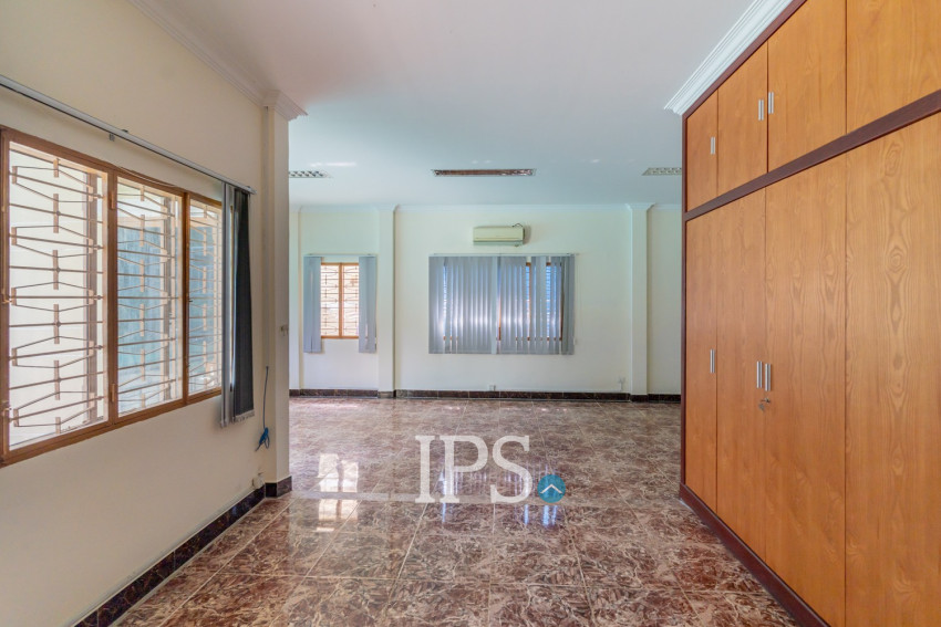 6 Room Shophouse For Rent - BKK1, Phnom Penh