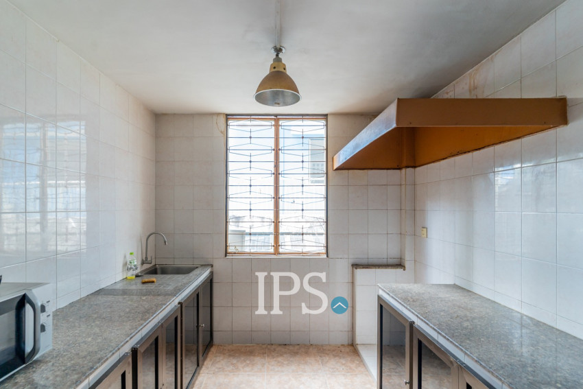6 Room Shophouse For Rent - BKK1, Phnom Penh
