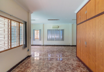 6 Room Shophouse For Rent - BKK1, Phnom Penh thumbnail