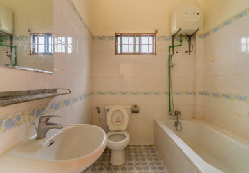 6 Room Shophouse For Rent - BKK1, Phnom Penh thumbnail