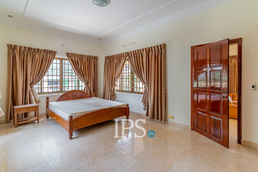 6 Room Shophouse For Rent - BKK1, Phnom Penh