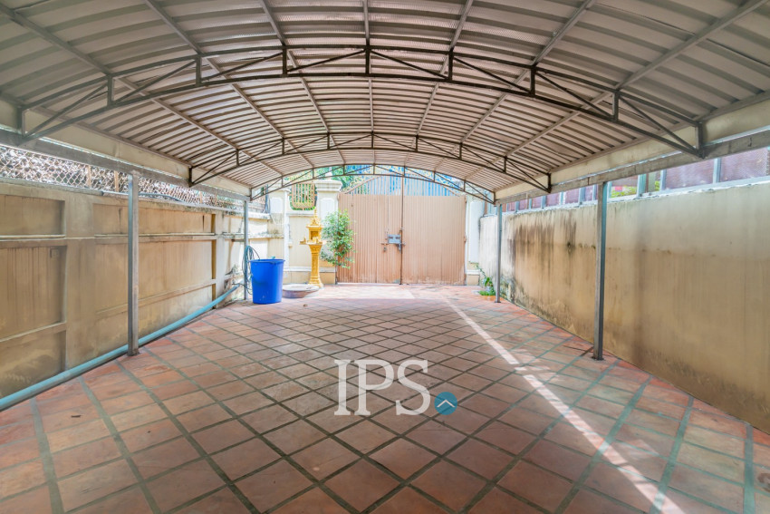 6 Room Shophouse For Rent - BKK1, Phnom Penh