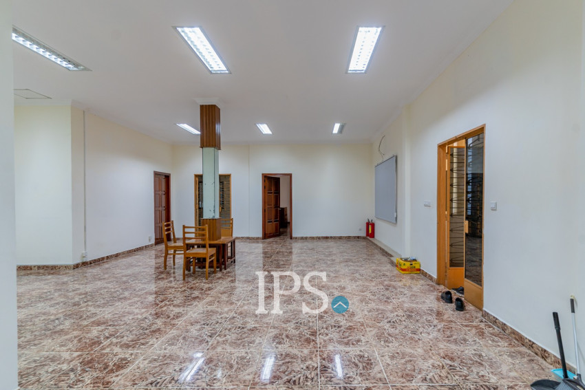6 Room Shophouse For Rent - BKK1, Phnom Penh