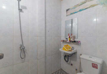 6 Room Shophouse For Rent - BKK1, Phnom Penh thumbnail