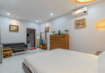 6 Bedroom Villa For Rent - Sangkat Sambour, Siem Reap thumbnail