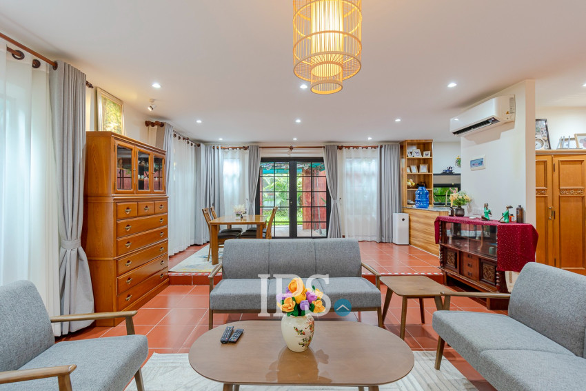 6 Bedroom Villa For Rent - Sangkat Sambour, Siem Reap