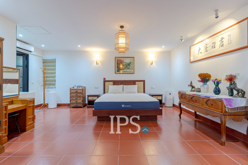 6 Bedroom Villa For Rent - Sangkat Sambour, Siem Reap