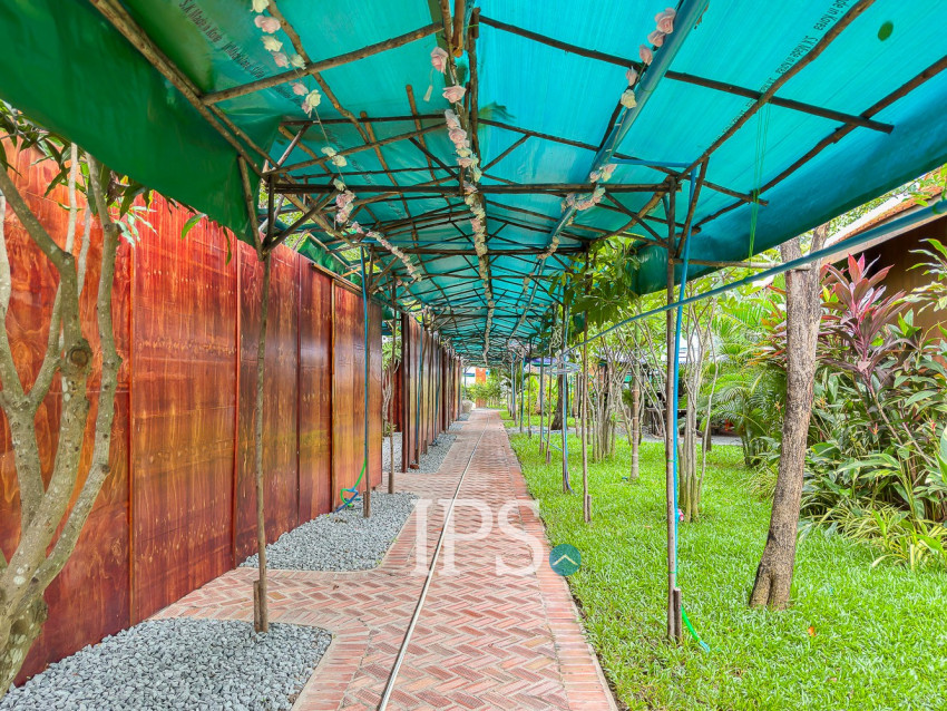 6 Bedroom Villa For Rent - Sangkat Sambour, Siem Reap