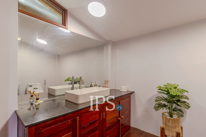 6 Bedroom Villa For Rent - Sangkat Sambour, Siem Reap