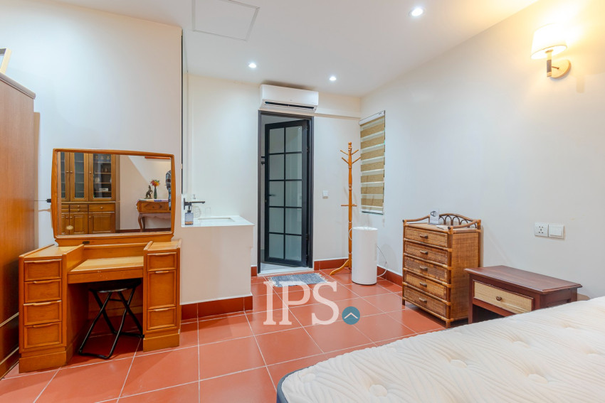 6 Bedroom Villa For Rent - Sangkat Sambour, Siem Reap