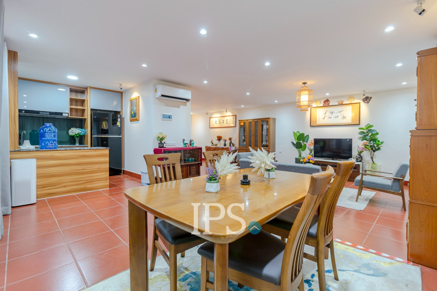 6 Bedroom Villa For Rent - Sangkat Sambour, Siem Reap
