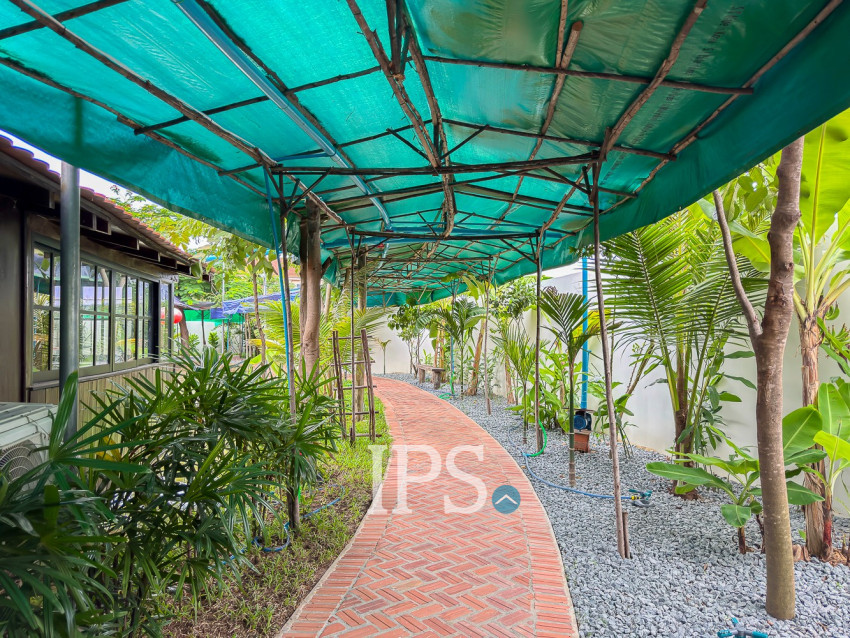 6 Bedroom Villa For Rent - Sangkat Sambour, Siem Reap