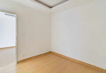 7th Floor 2 Bedroom Condo For Sale - Residence L, BKK3, Phnom Penh thumbnail