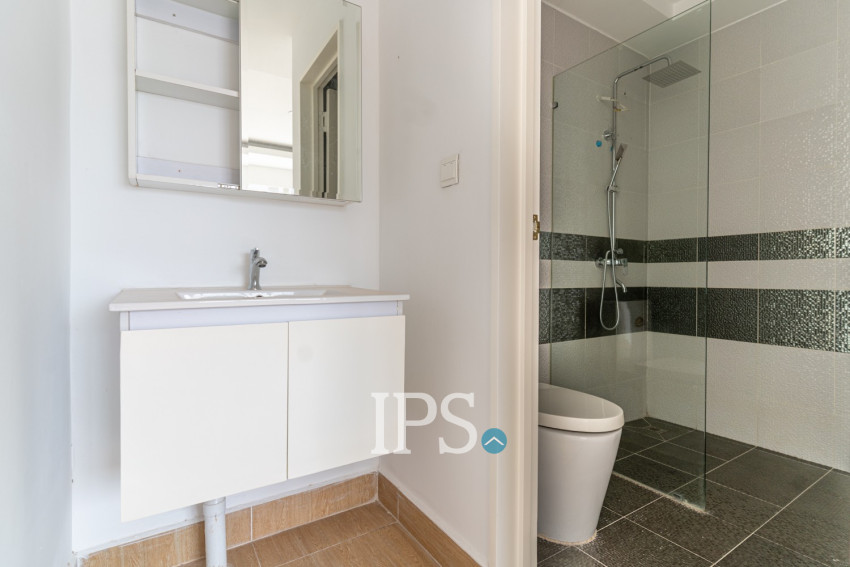 21st Floor 2 Bedroom Condo For Sale - Residence L, BKK3, Phnom Penh