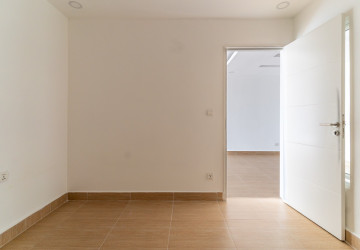 21st Floor 2 Bedroom Condo For Sale - Residence L, BKK3, Phnom Penh thumbnail