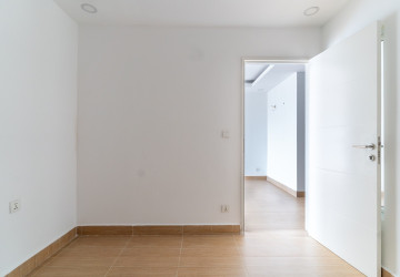 21st Floor 2 Bedroom Condo For Sale - Residence L, BKK3, Phnom Penh thumbnail