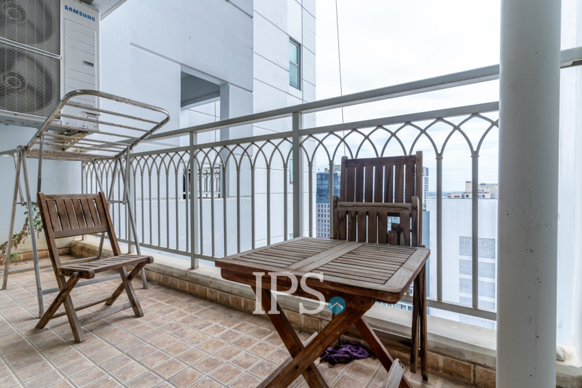 2 Bedroom Condo For Rent - De Castle Royal, BKK1, Phnom Penh