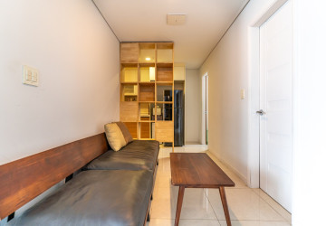 2 Bedroom Condo For Rent - De Castle Royal, BKK1, Phnom Penh thumbnail