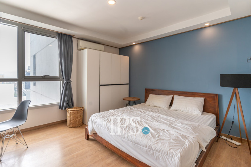 2 Bedroom Condo For Rent - De Castle Royal, BKK1, Phnom Penh