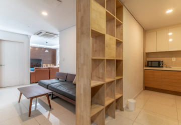 2 Bedroom Condo For Rent - De Castle Royal, BKK1, Phnom Penh thumbnail