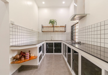 3 Bedroom House For Rent - Kouk Chak, Siem Reap thumbnail