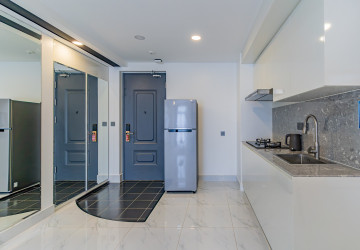 1 Bedroom Serviced Condo For Rent - TV Tower 1, Kilometer 6, Phnom Penh thumbnail