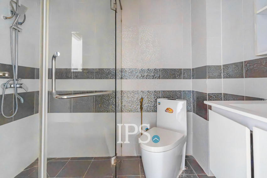 6th Floor 1 Bedroom Condo For Sale - Residence L, BKK3, Phnom Penh