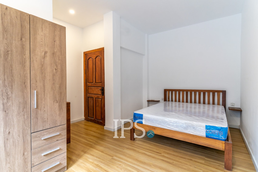 Renovated 2 Bedroom Apartment For Rent - Tonle Bassac, Phnom Penh