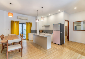 Renovated 2 Bedroom Apartment For Rent - Tonle Bassac, Phnom Penh thumbnail