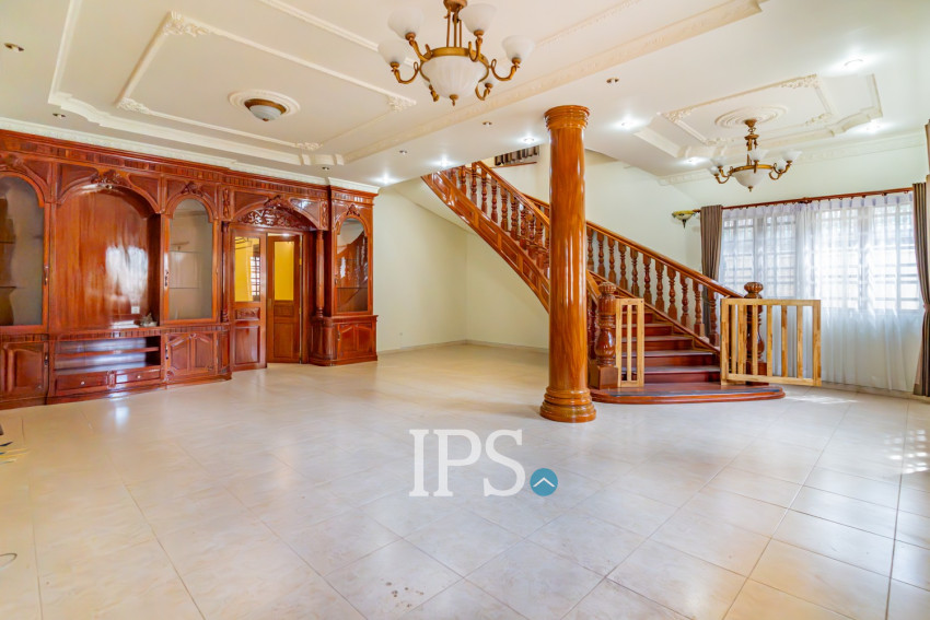 4 Bedroom Villa For Rent - BKK1, Phnom Penh