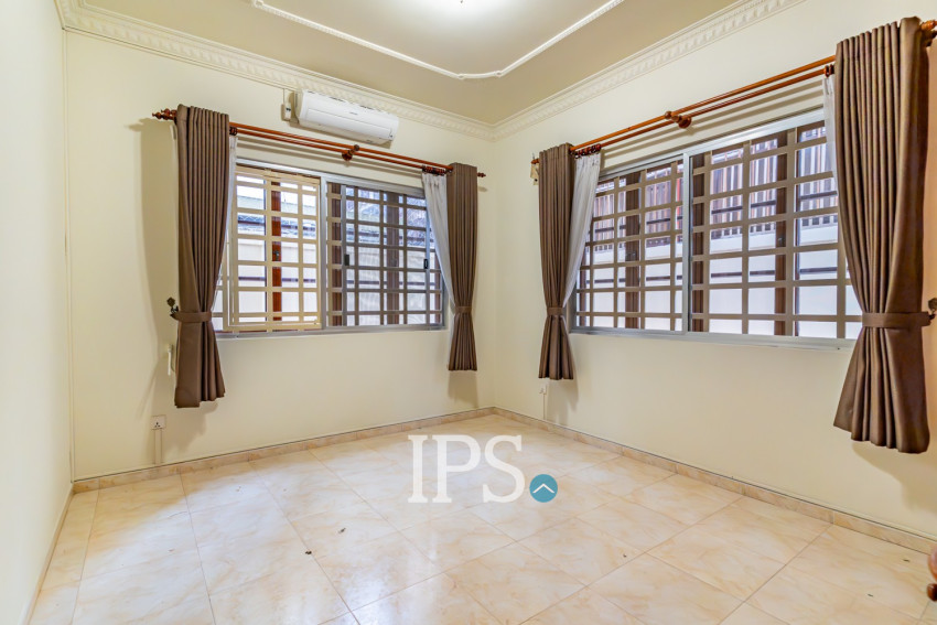 4 Bedroom Villa For Rent - BKK1, Phnom Penh
