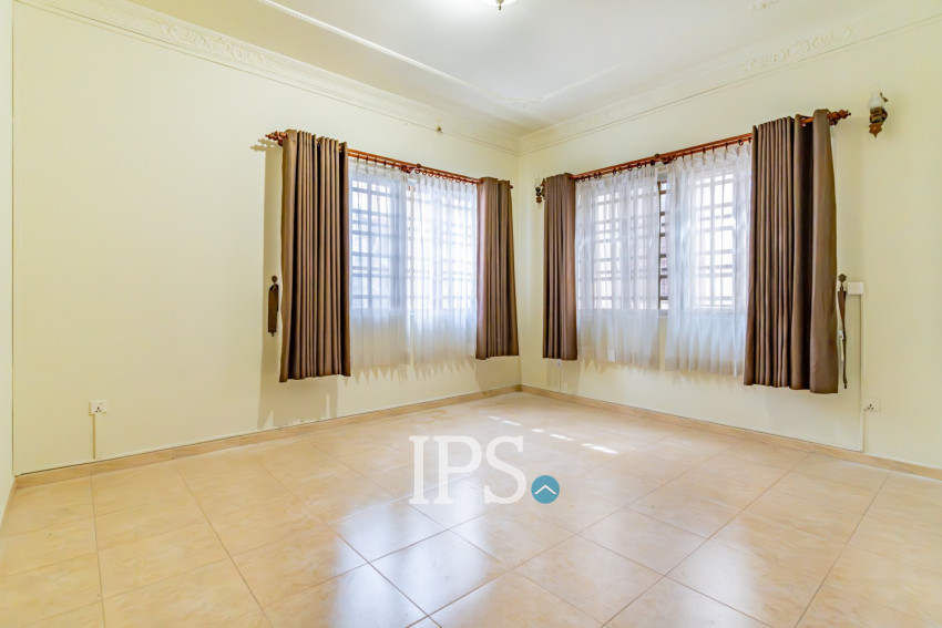 4 Bedroom Villa For Rent - BKK1, Phnom Penh