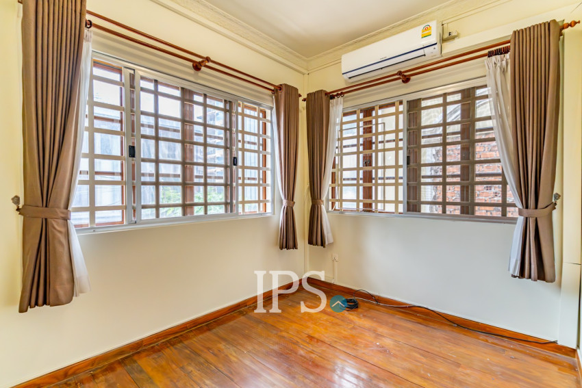 4 Bedroom Villa For Rent - BKK1, Phnom Penh