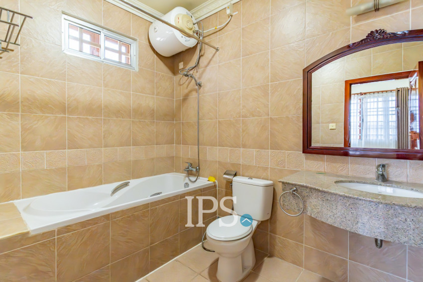 4 Bedroom Villa For Rent - BKK1, Phnom Penh