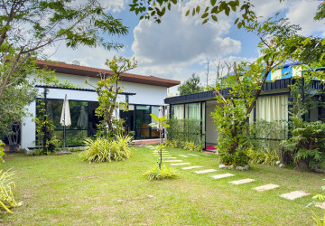 2 Bedroom Villa For Rent - Sala Kamreuk, Siem Reap thumbnail